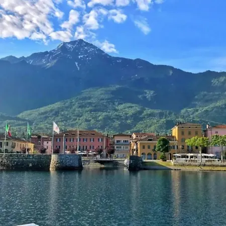 La Casa Del Nonno Franco Nyaraló Colico