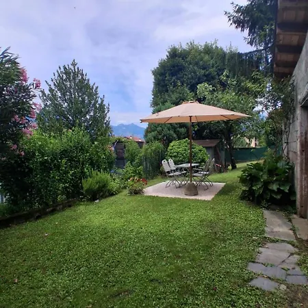 Semesterbostad La Casa Del Nonno Franco *